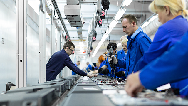 Manufacturing-Industry-Clock-System Manufacturing Industry Clock System